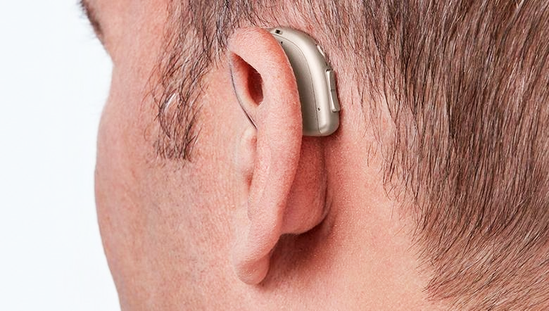 Amplificadores e aparelhos auditivos: entenda as diferenças e escolha com segurança