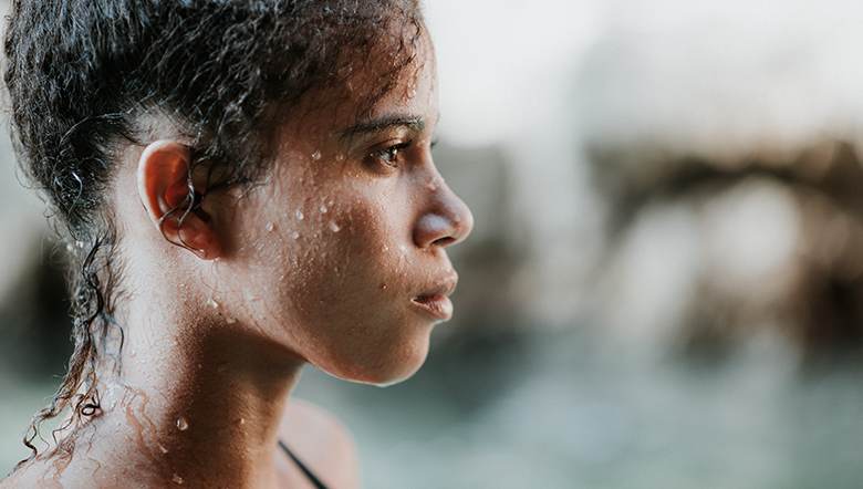 Molhou o aparelho auditivo?  Saiba o que fazer